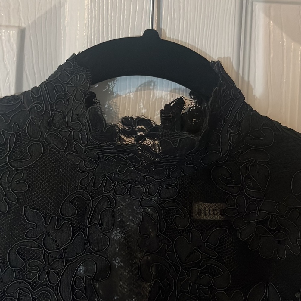 Alice + Olivia lace top dress, sz 2 - Picture 15 of 16